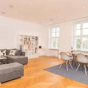 Apartment Parkview Alsergrund By Ichbucheat, Wien